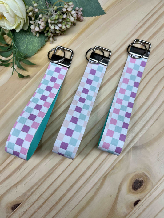 Pastel Checkered Key Fo