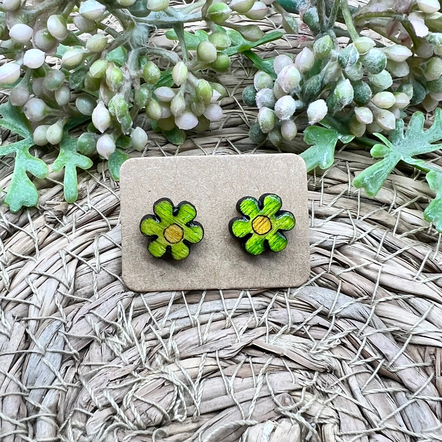 Retro Daisy Stud Earrings