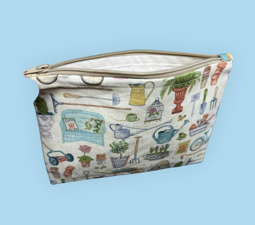 Vintage Garden Pouch