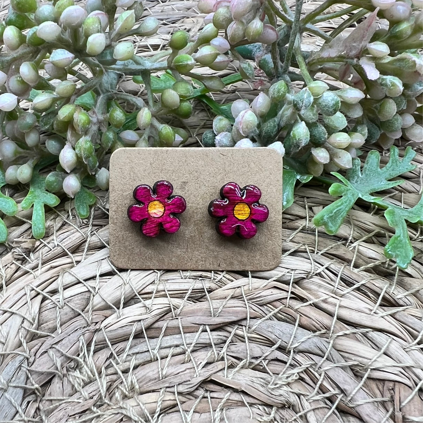 Retro Daisy Stud Earrings