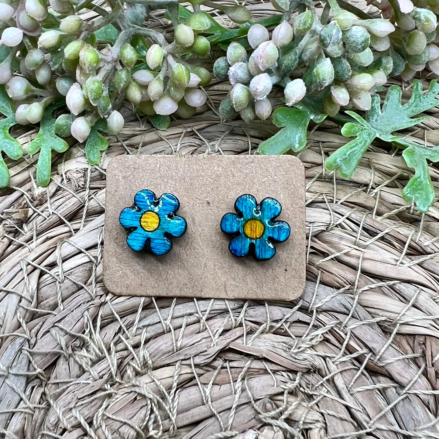 Retro Daisy Stud Earrings