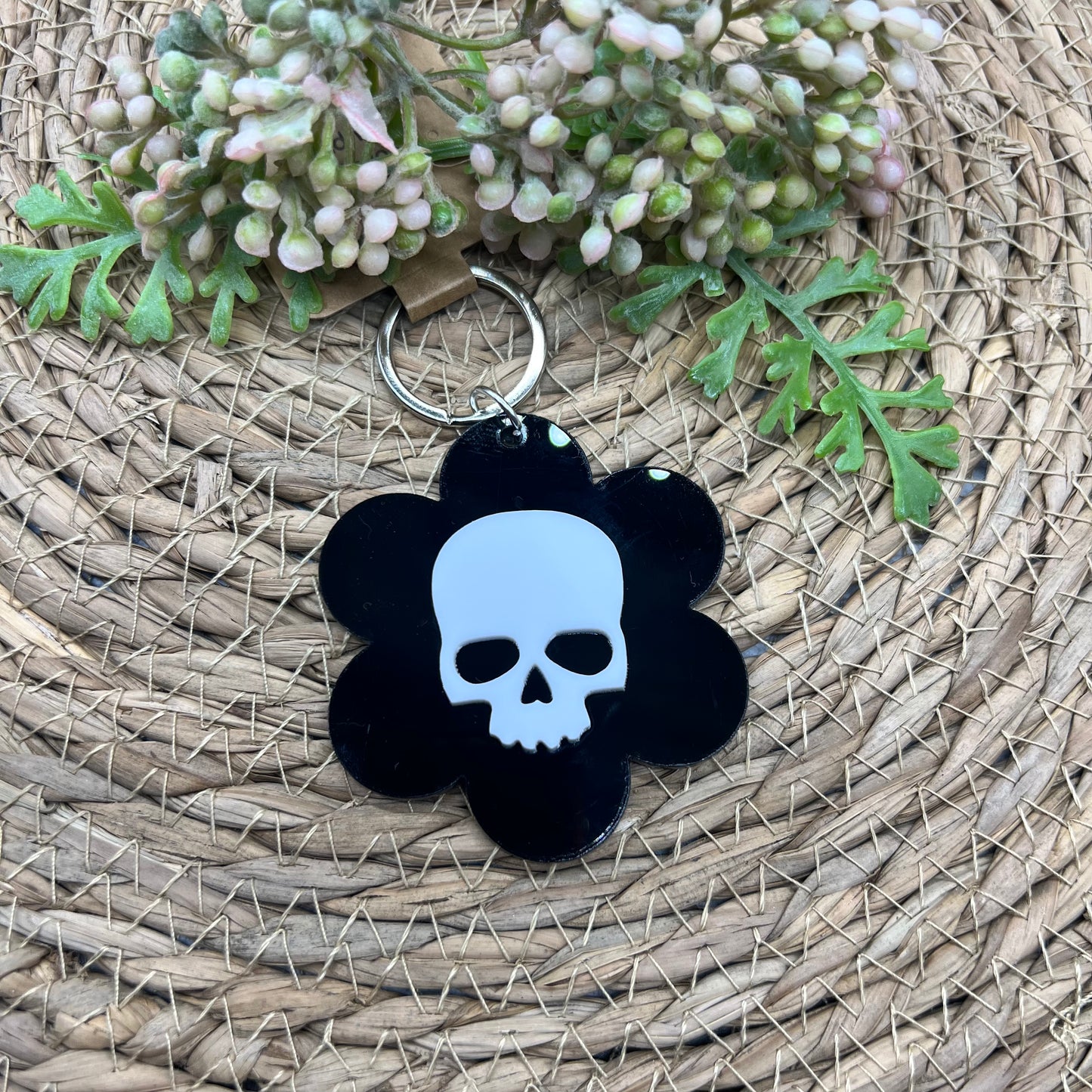 Classic Skull Flower Keychain