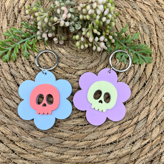 Daisy Skull Keychain