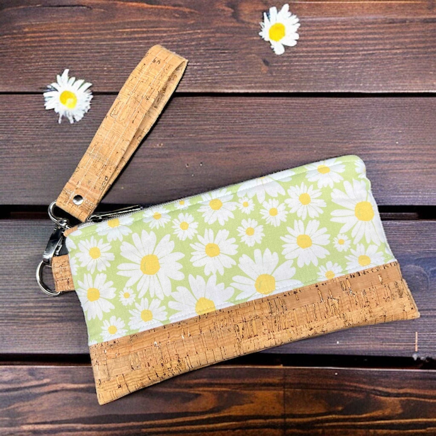 Daisy Love Wristlet Wallet