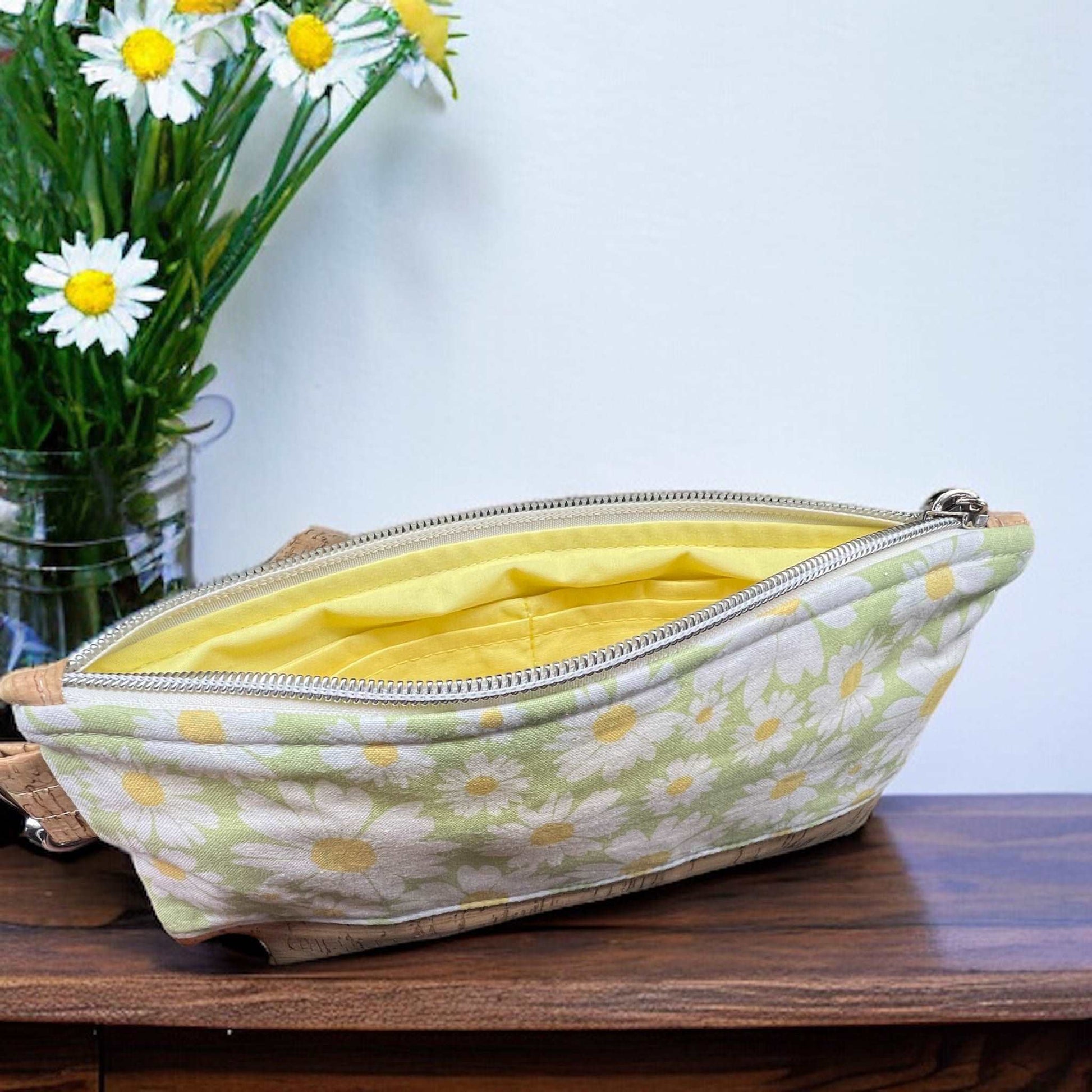 Daisy Love Wristlet Wallet